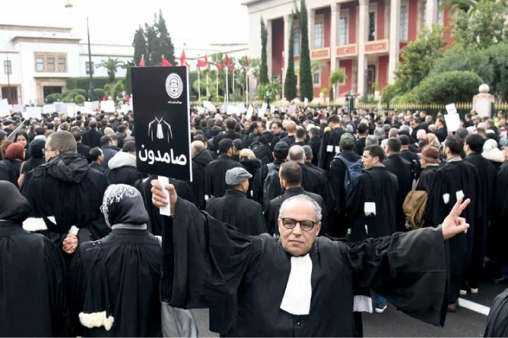 خطأ إجرائي يوقف بت المحكمة الدستورية في قانون تنظيم مهنة المحاماة