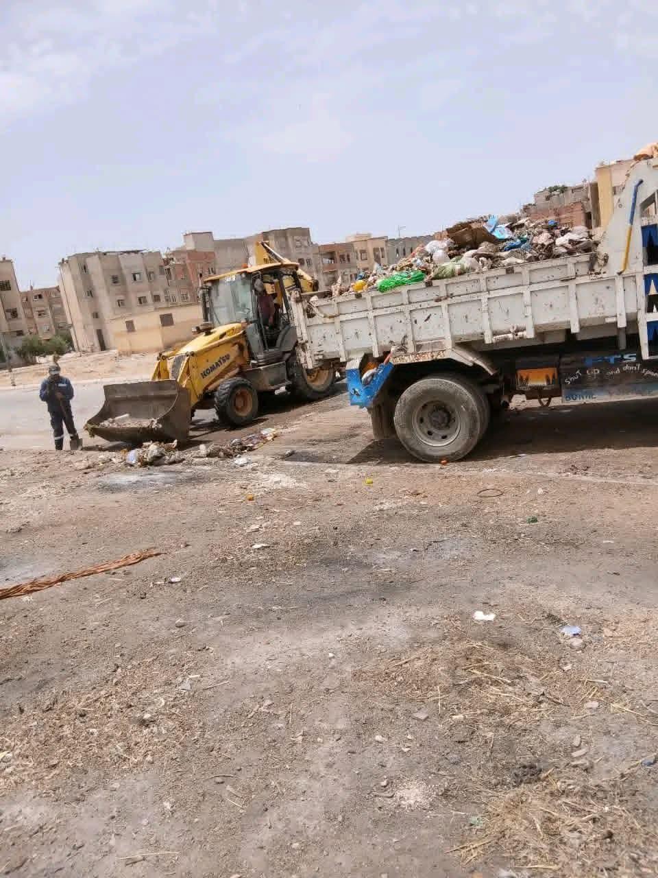عين الشقف.. بعد مقال العاصمة استجابة متأخرة لرفع الضرر عن ساكنة راس الماء وتدخل لجمع النفايات