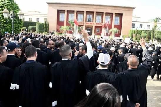 المحامون يصعدون ضد مشروع القانون المنظم للمهنة أمام البرلمان بالرباط