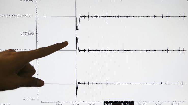 هزة أرضية خفيفة بعمالة مكناس وتكذيب رسمي لمعطيات مغلوطة لمراكز دولية