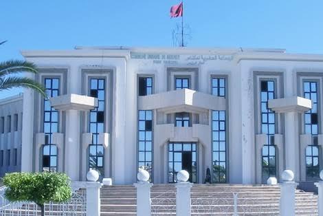 تازة.. توقيف وتجميد أجور 18 عاملاً بمجموعة التضامن