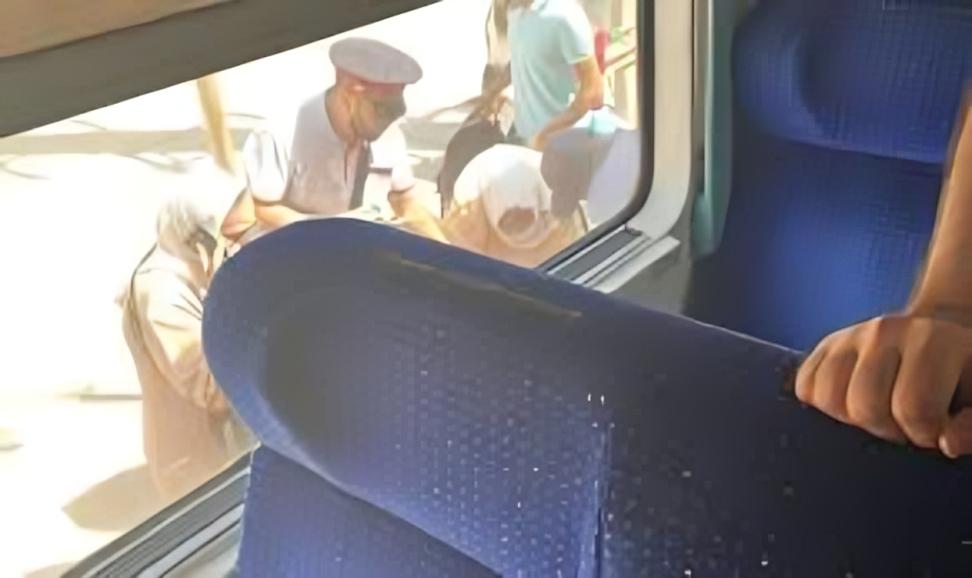 مكناس..مجهولون يتسببون في إصابة ركاب قطار وتحطيم نوافذه
