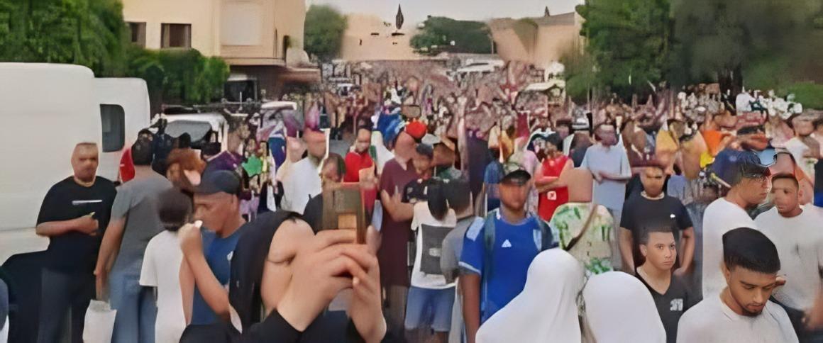 فاس..احتلال الملك العام واختناق المرور  بحي باب الخوخة يثير غضب الساكنة..ومطالب بتدخل الوالي الجامعي