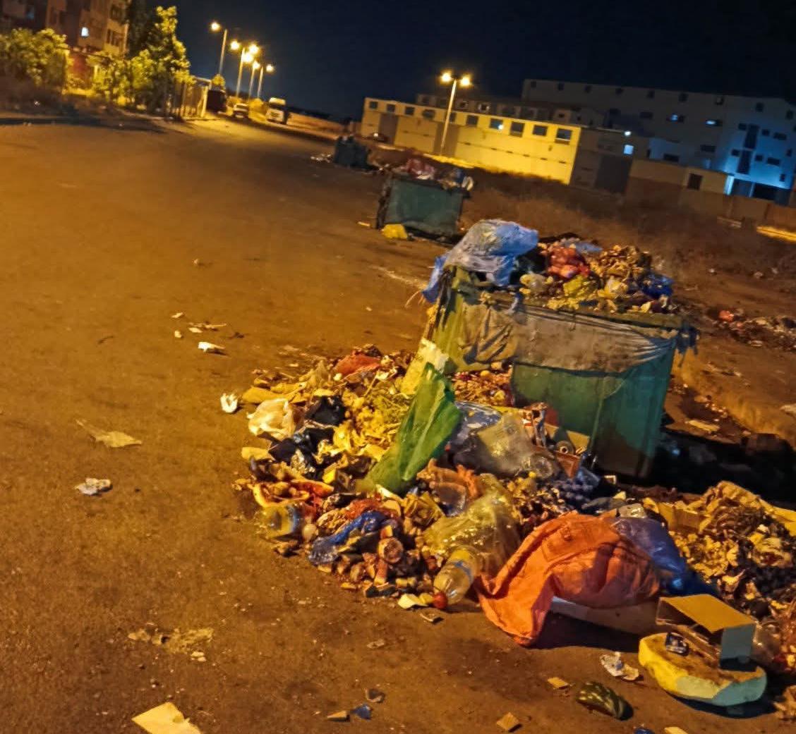 أزمة النفايات برأس الماء تفجر غضب الساكنة.. ومطالب بإنهاء بلوكاج النظافة بجماعة عين الشقف