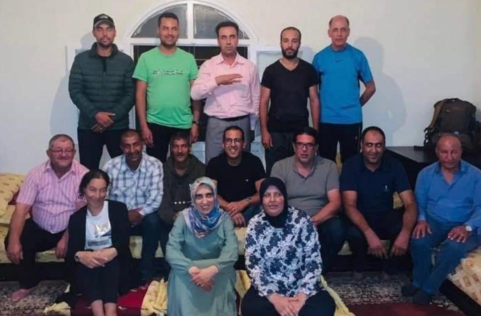 القضاء الإداري يطيح بـ 6 مستشارين من مجلس لخصم