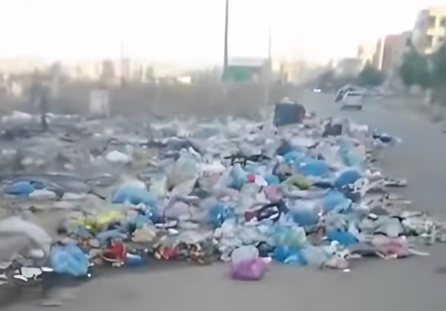 الأزبال والنفايات تحاصر جماعة أولاد الطيب.. والساكنة ترفع صوتها إلى الوالي للتدخل