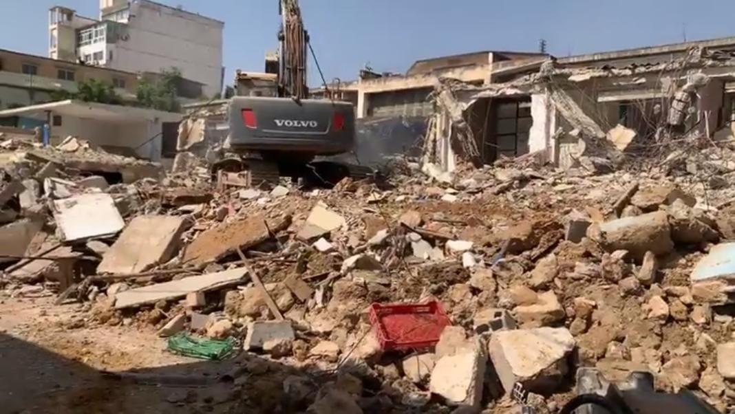 فاس..انطلاق عملية هدم المارشي سونترال لإنشاء سوق عصري بمواصفات حديثة