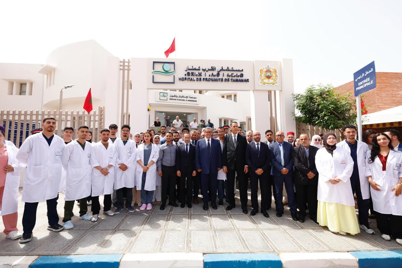 أخنوش يدشن مستشفى تمنار ويكشف عن مشاريع صحية كبرى بإقليم الصويرة