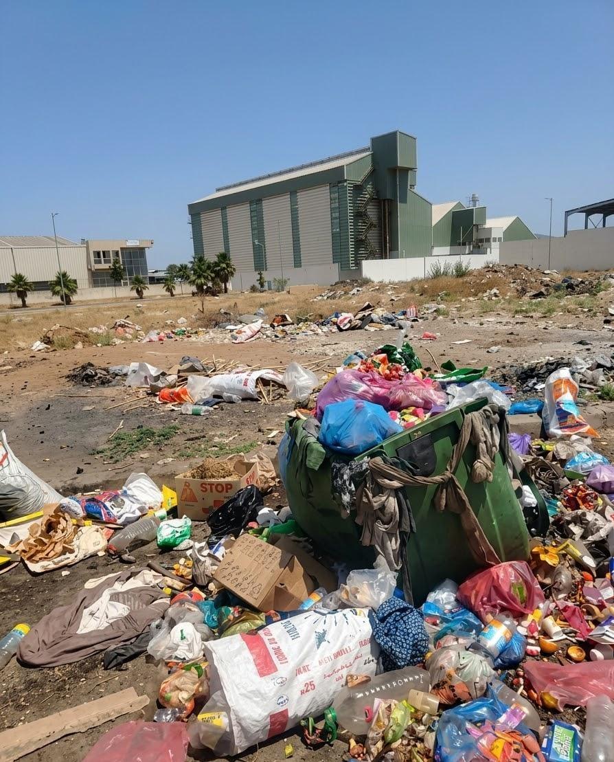 عين الشقف..تفاقم أزمة النفايات في عين الشقف يثير استياء الساكنة ومطالب بحلول دائمة