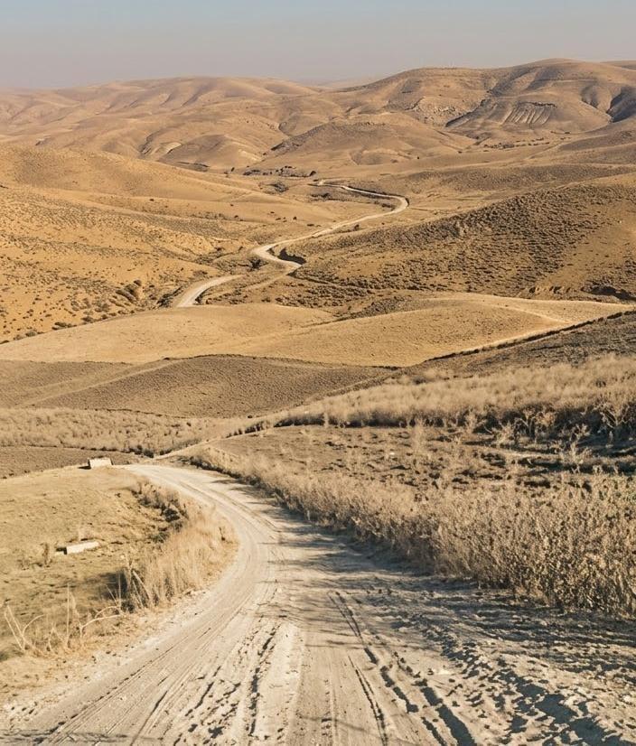 مولاي يعقوب..طريق لالة شرادة بجماعة سبت الأوداية..خمس سنوات من التهميش و العزلة وتجاهل المطالب