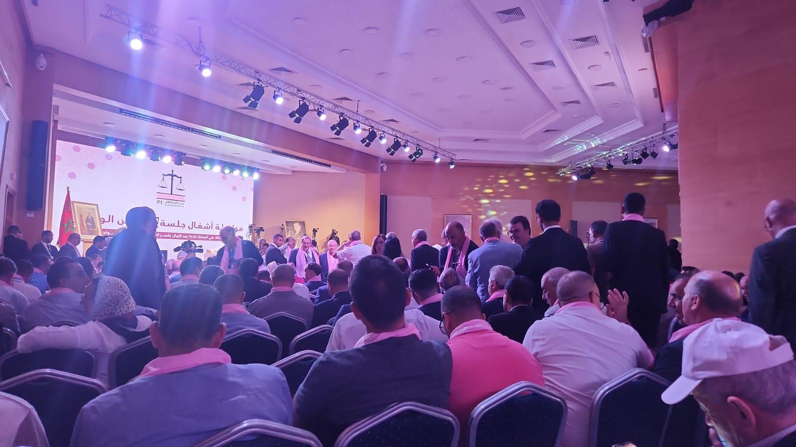 المجلس الوطني لحزب الاستقلال يفوض بركة مواصلة مشاورات دخول الحكومة المقبلة