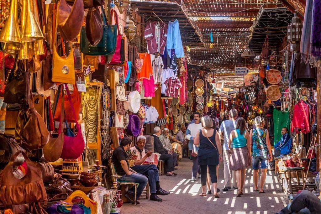 السياحة تحقق رقما قياسيا جديدا.. استقطاب نحو 16 مليون سائح حتى نهاية شتنبر الماضي